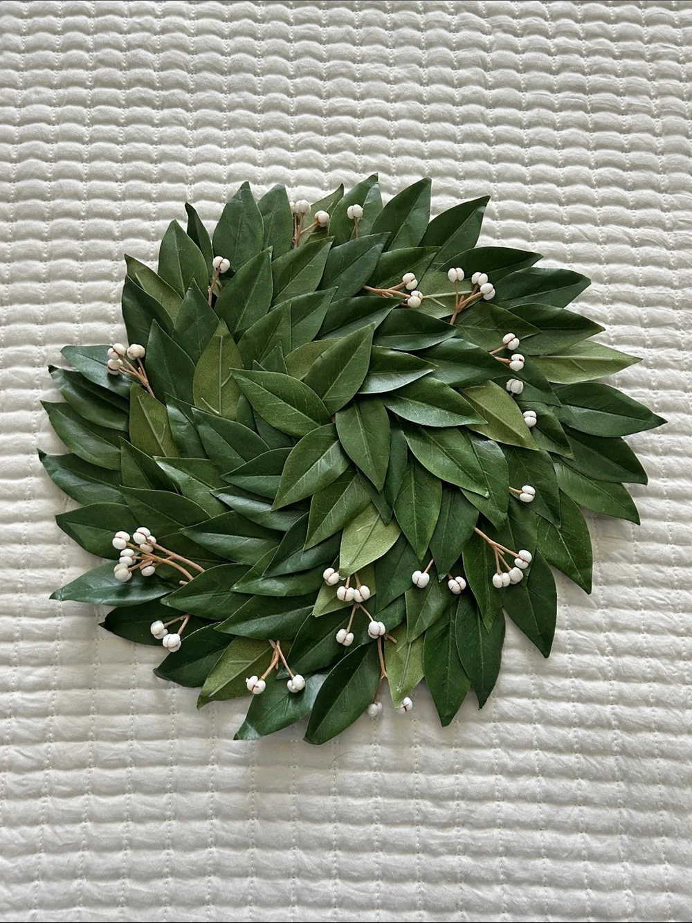 Pottery Barn Leafy Plate Chargers, Set of 4 (Set A)